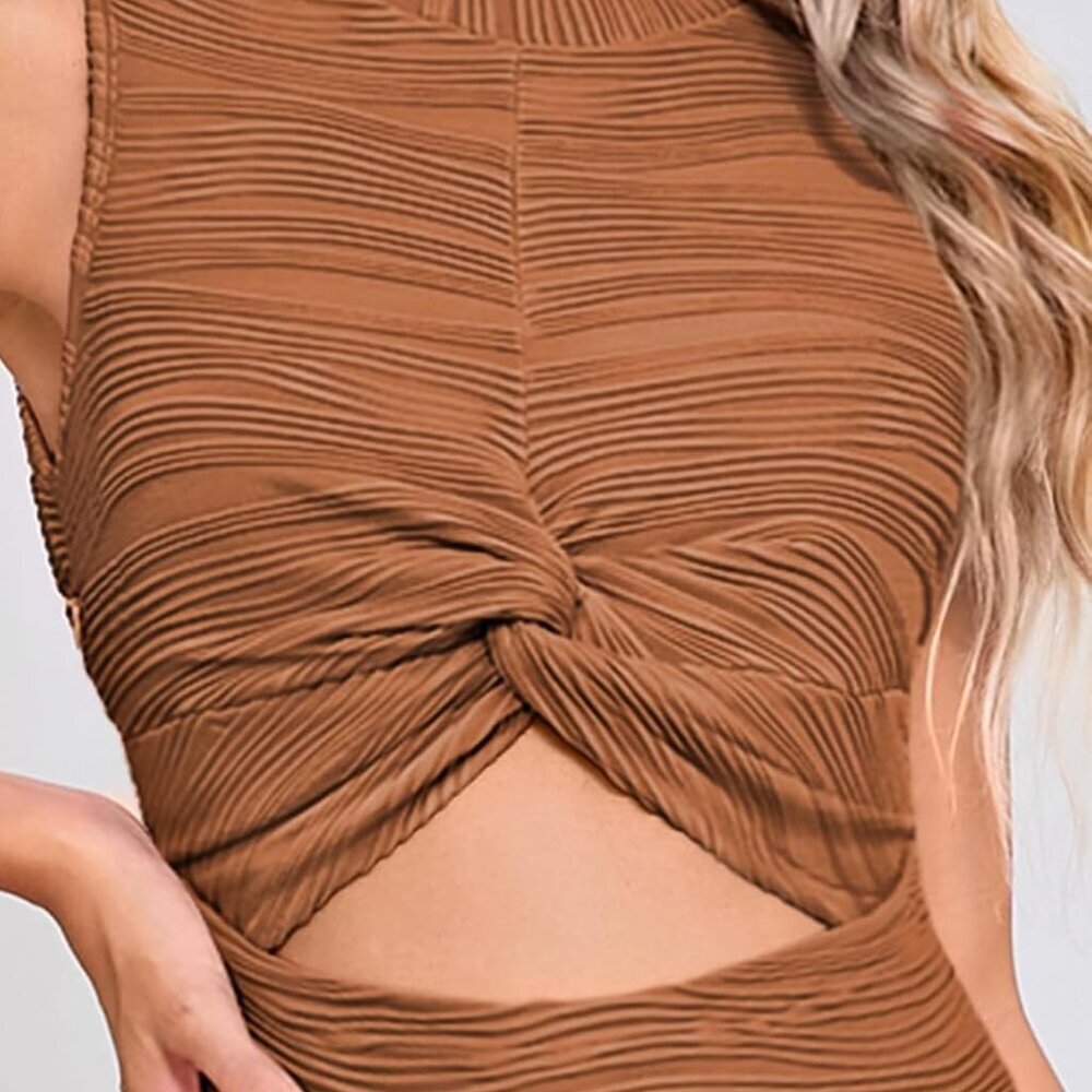 Sleeveless Bodycon Dress Polyblend Ruched Cutout Side Slit for Summer - Picture 8 of 8